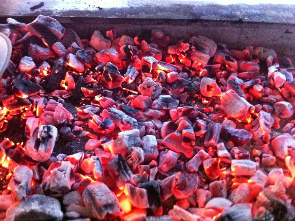 Organic and Natural Marabu Tree Charcoal Premium Quality Black Coal - Malaysia and Indonesia Origin