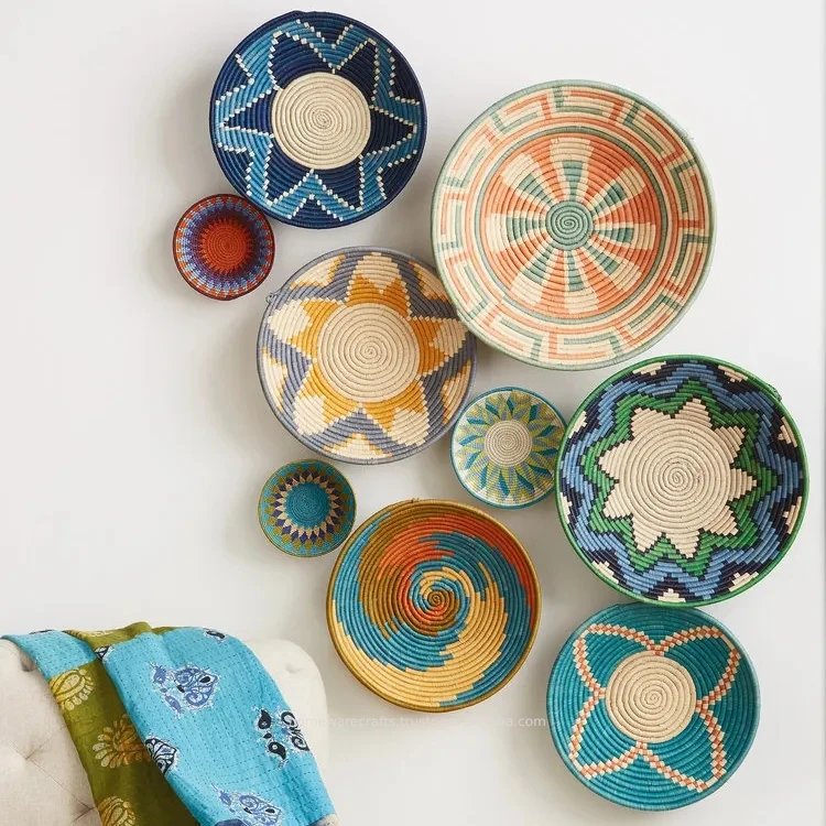 Colorful Straw Woven Plates Seagrass Wall Hangings Baskets Decorations Wicker Items Handmade Products for Home Boho Arts Bamboo