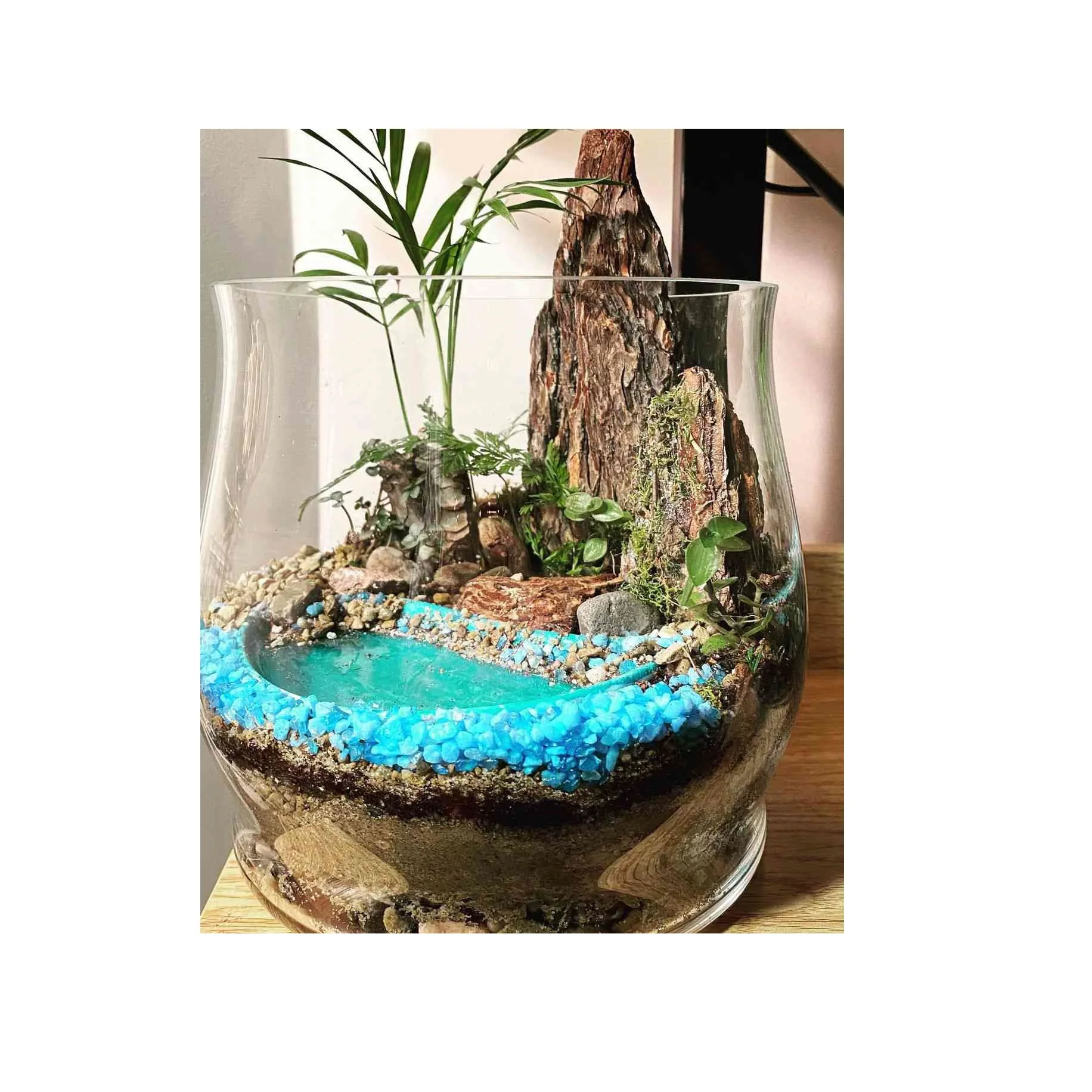 Highest Quality Clear Glass Planter Globe Vase with Rustic Floor Terrarium for Home & Dining Room Decoration for Hotels