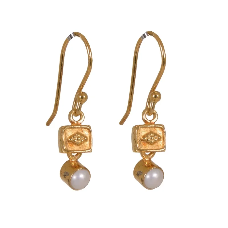 Amazing Designed Gold Plated Silver Minimal Jewelry Small Pearl 925 Sterling Silver Earrings