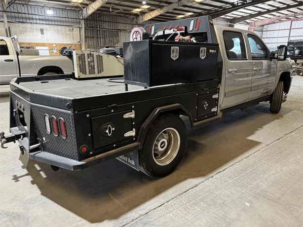 High Performance  2013 FOR-CHEVROLETs SILVERADO 3500HD LTZ Flatbed USED Trucks  READY to EXPORT WORLDWIDE