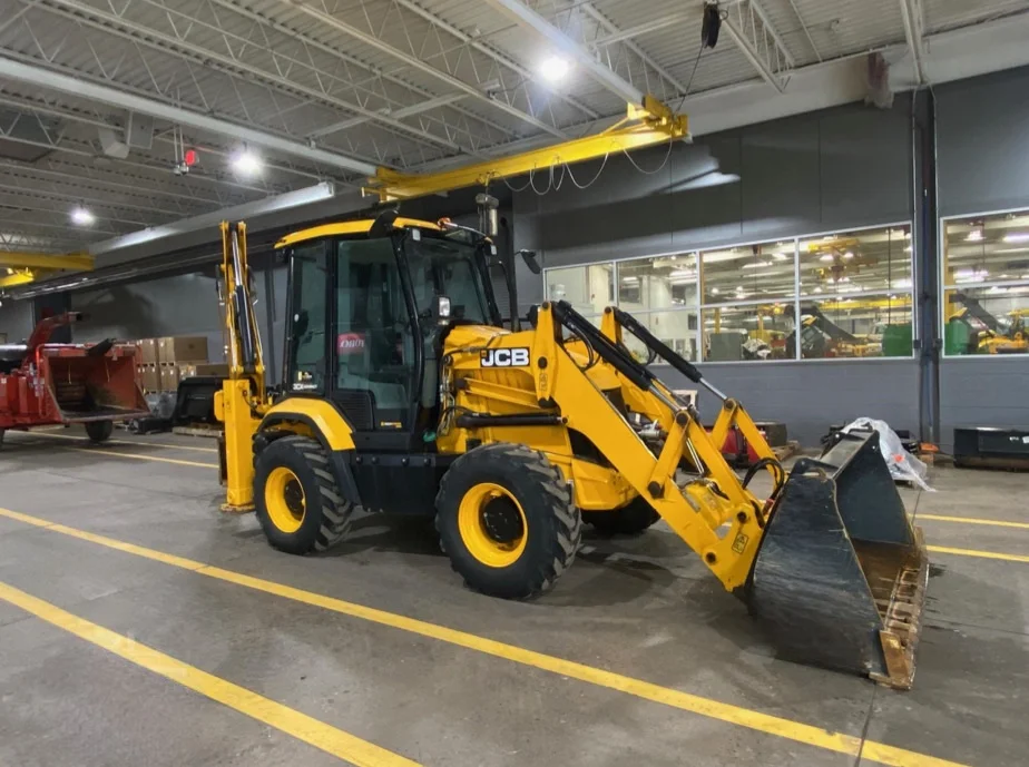 Абсолютный JCB 3CX компактный экскаватор-погрузчик с 18 стандартным профилем ковша экскаватора зубьями готов к работе и легко работает
