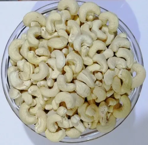 WHOLESALE BEST PRICE HIGH QUALITY DRIED AND WHITE COLOR BROKEN CASHEW NUTS / BROKEN CASHEW KERNELS
