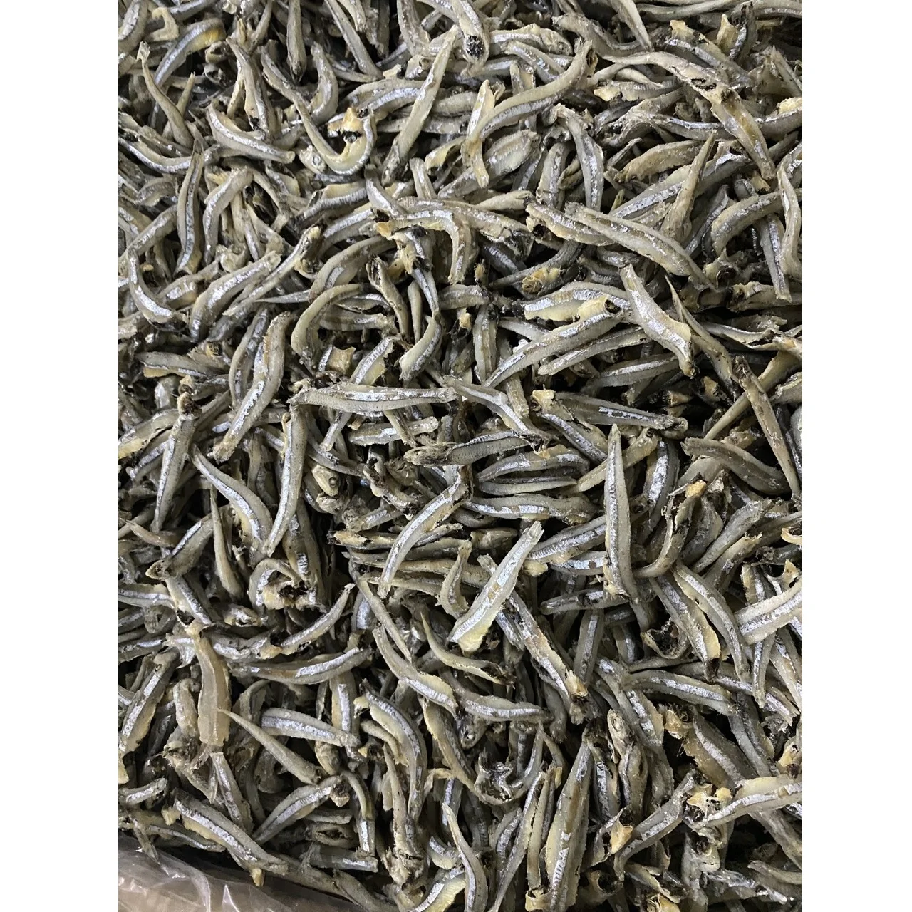 Wholesale 5-7cm Dried Anchovy Fish Small Size Quality Vietnam Market Bulk Production Hot Selling Frozen Fish Preserved in Oil