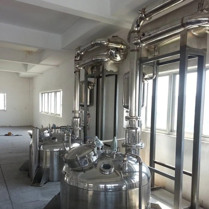 300-2000L  Factory price vanilla lemongrass  citronella Essential oil extraction machine melissa Essential Oil Distiller