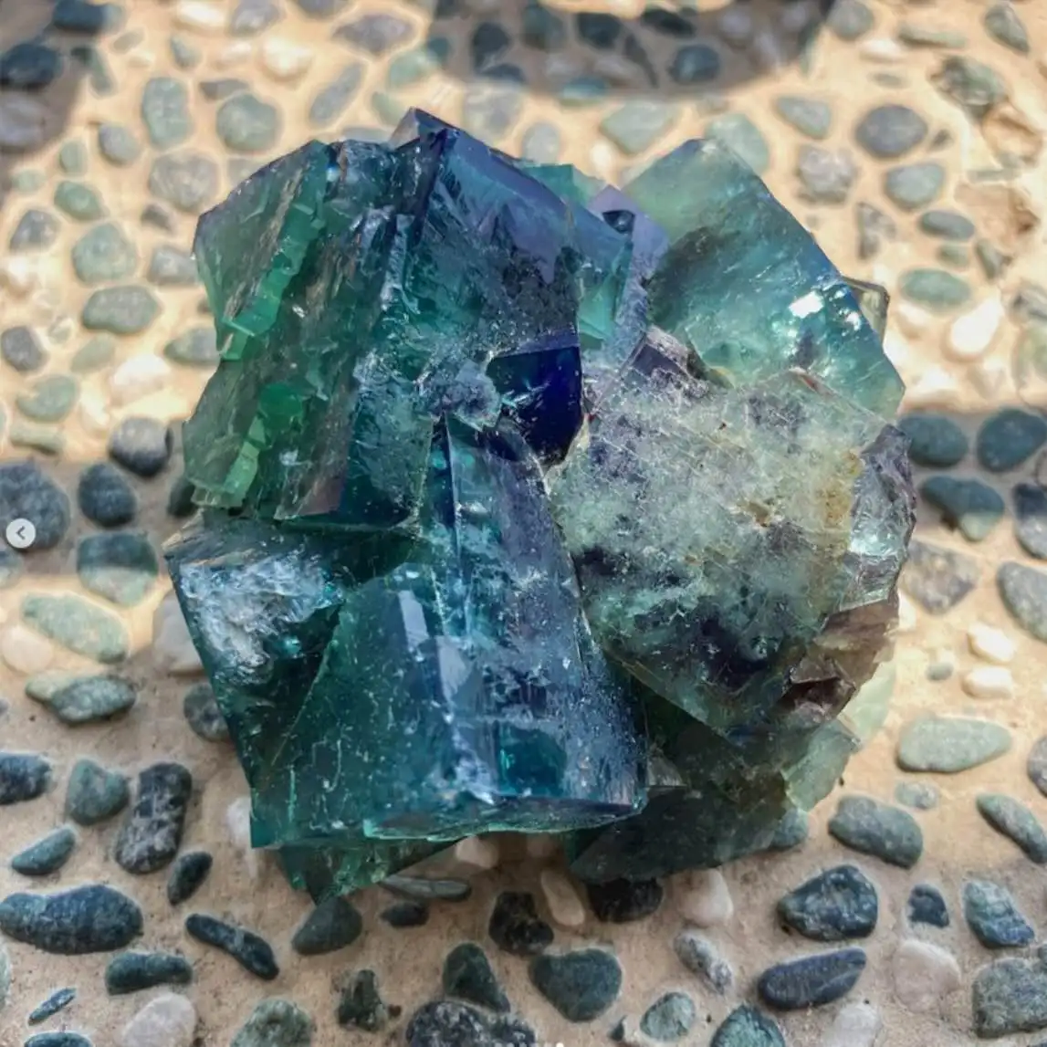 Large Volume Natural Crystal Green Fluorite Ore Specimens Ball-shaped Raw Ore Ornaments Wedding Gift Jewelry Preferred Mineral