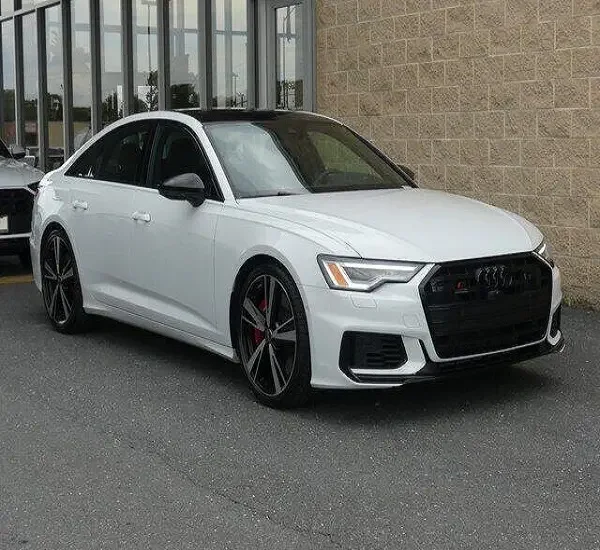 Отлично используется 2023 автомобиля Audi S6