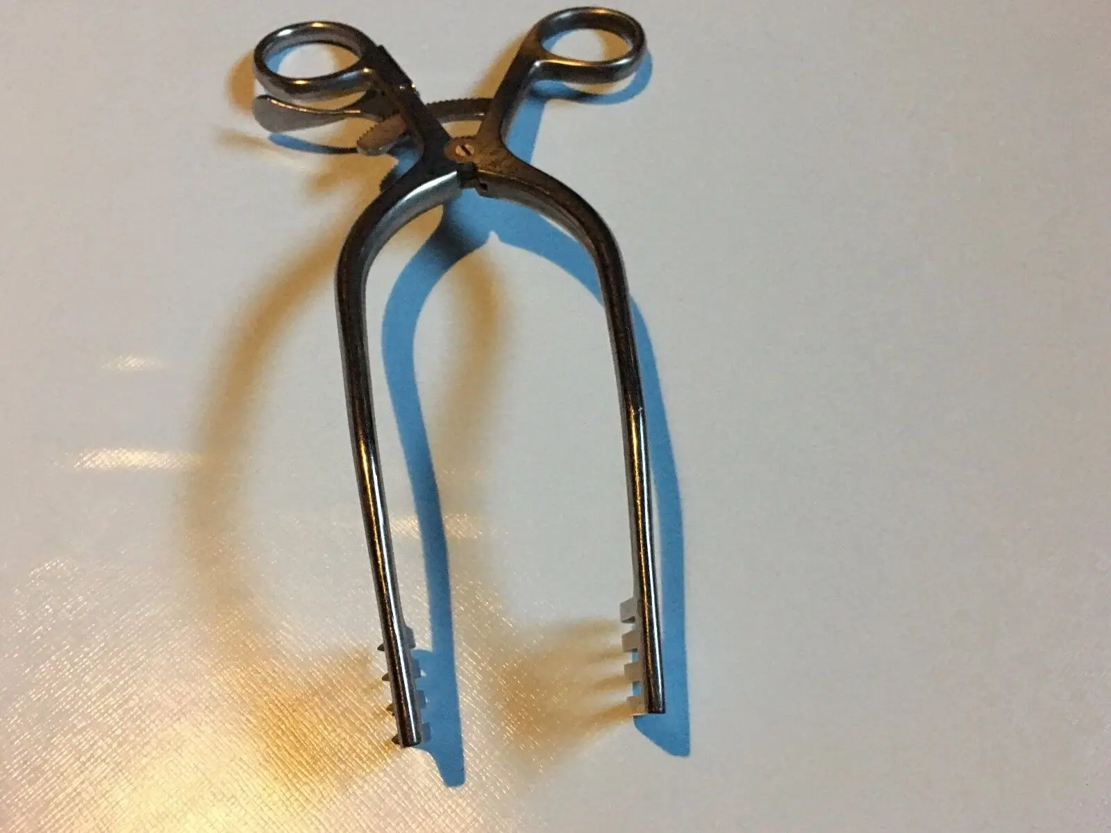 Medical Surgical Stainless Steel Anderson-Adson Self-Retaining Cerebellar Scalp Retractor with Angular Arms 4x4 Sharp Prong ISO