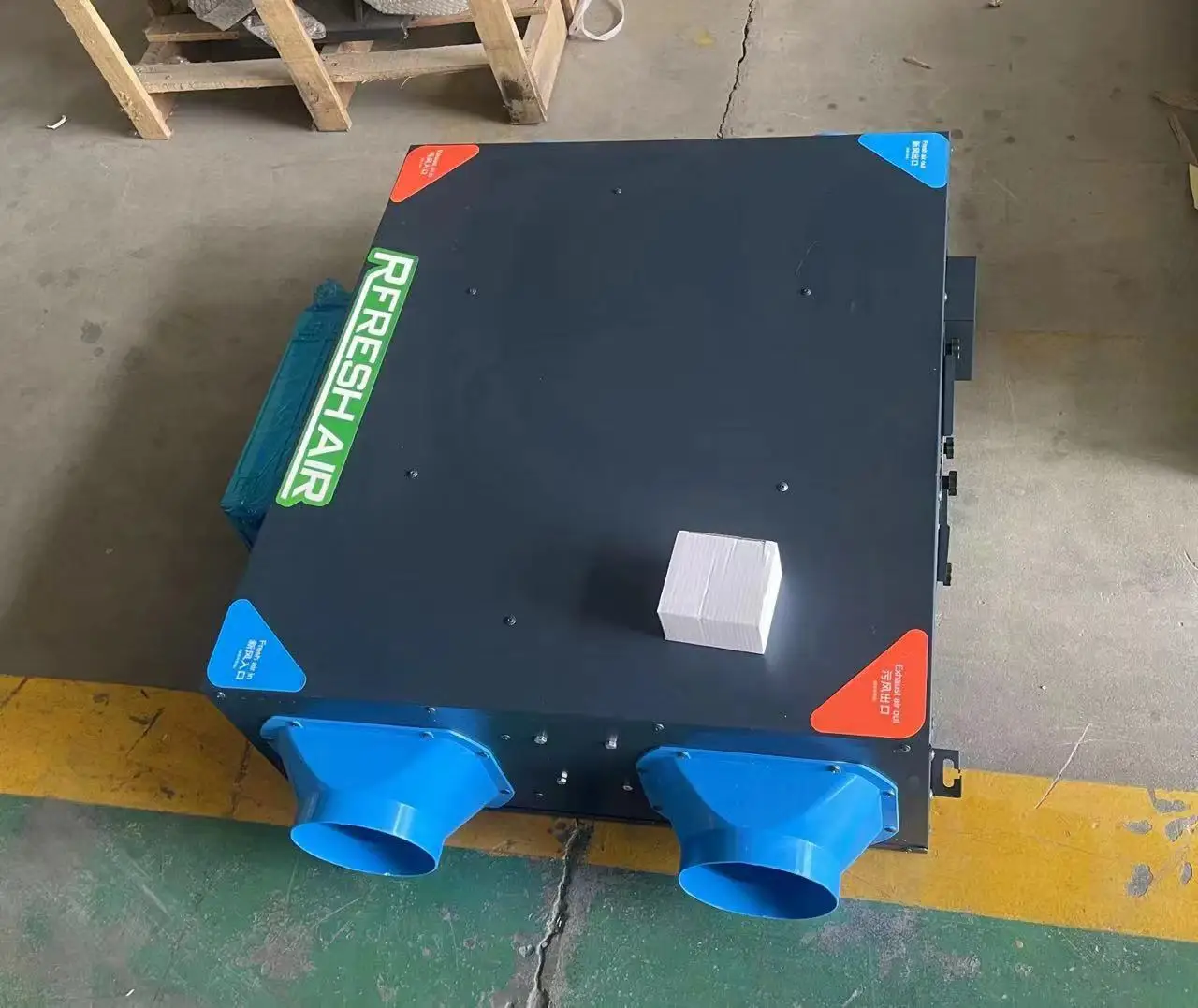High Strength Shell Adjustable Air Purification Ventilator Industrial Heat Recovery Machine Hospital Use Flexible Installation