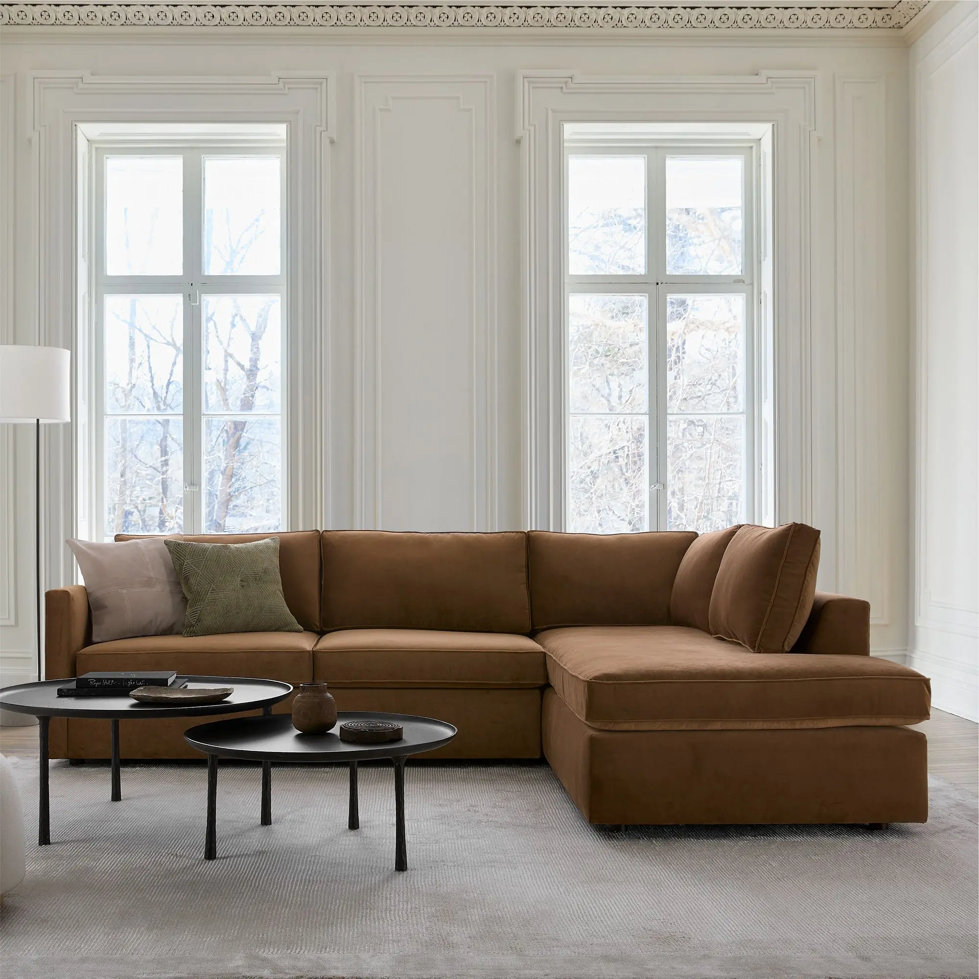 Sturdy and Durable New Zealand Pine Frame Corner Sofa for All Interior Spaces for Living Room