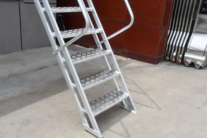 Aluminum Ladder