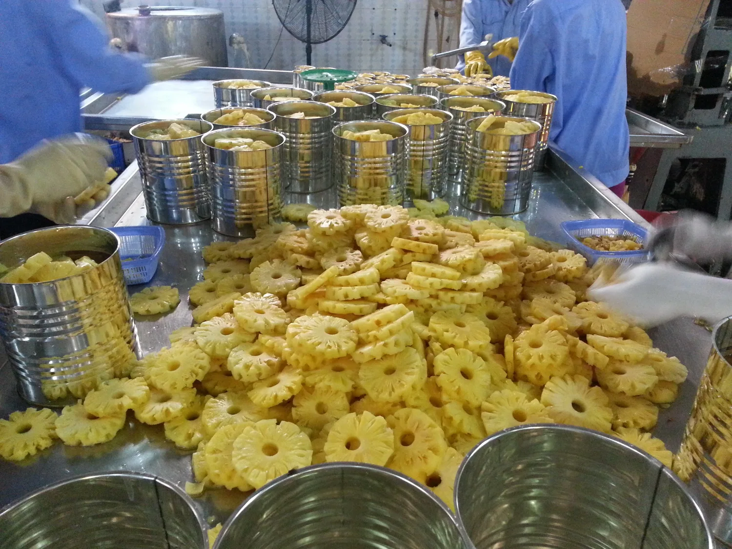 Сладкий консервированный ананас оптовая продажа