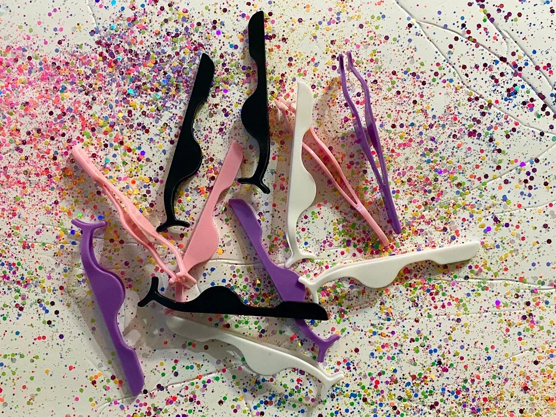 Durable Multi-Color Plastic Eyelash Applicators Tweezers Bulk Wholesale False Eyelash Applicator