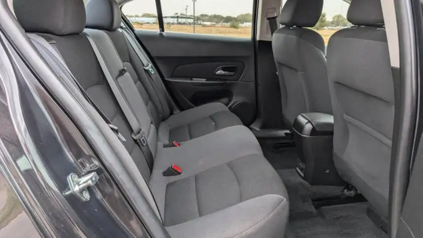 Подержанный 2015 Chevrolet Cruze LT