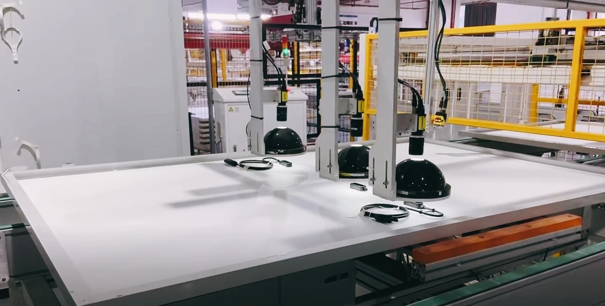 Powitt Tier 1 Mono595W-605W 210mm sotcks Powitt High Effciency A Grade CE TUV ISO  technology hot sale solar panel