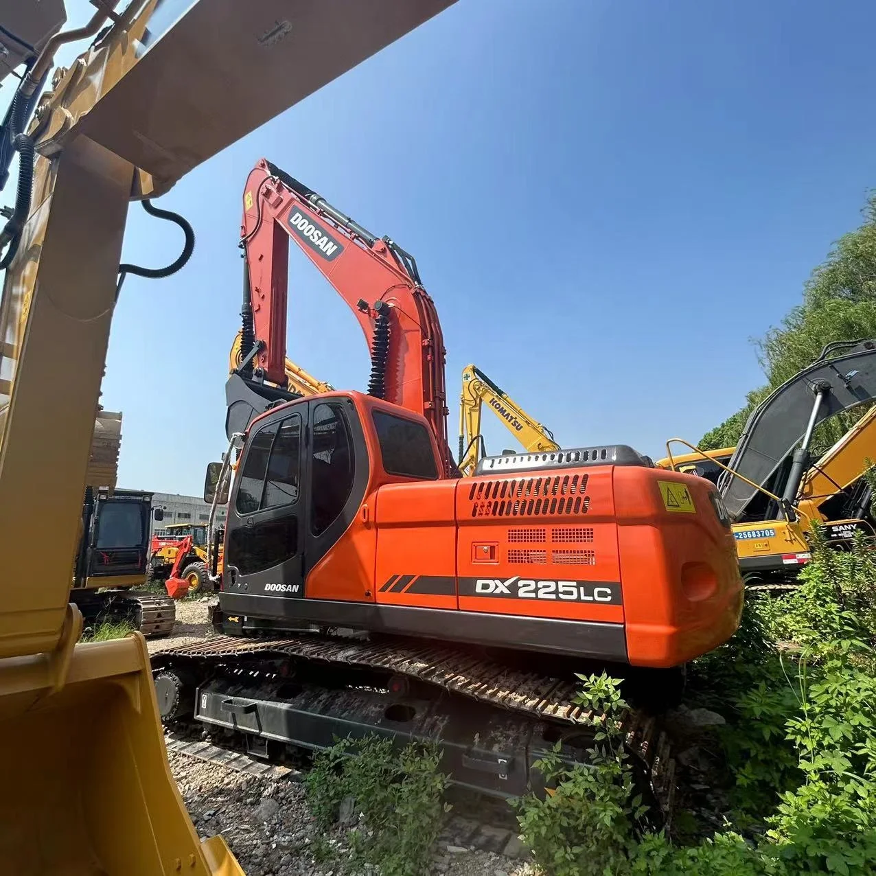 Экскаватор Doosan DX225LC оригинального качества по самой дешевой цене