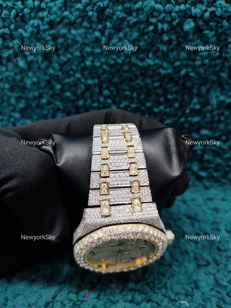 Luxury Alibaba 2024 Best Seller Supplier Manufacturer Wholesaler Exporter Good Price Moissanite Vvs Iced Out Watches In India