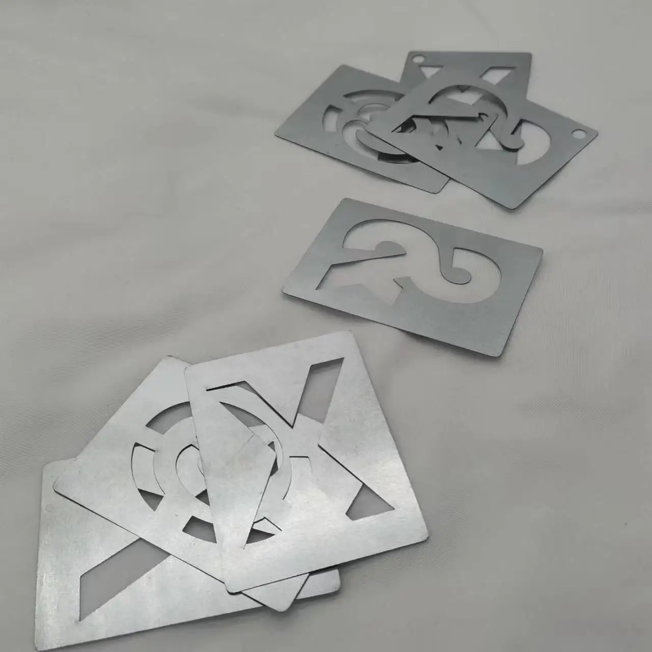 Factory direct sales price alphabet stencil letter spray coating stencil metal stencil