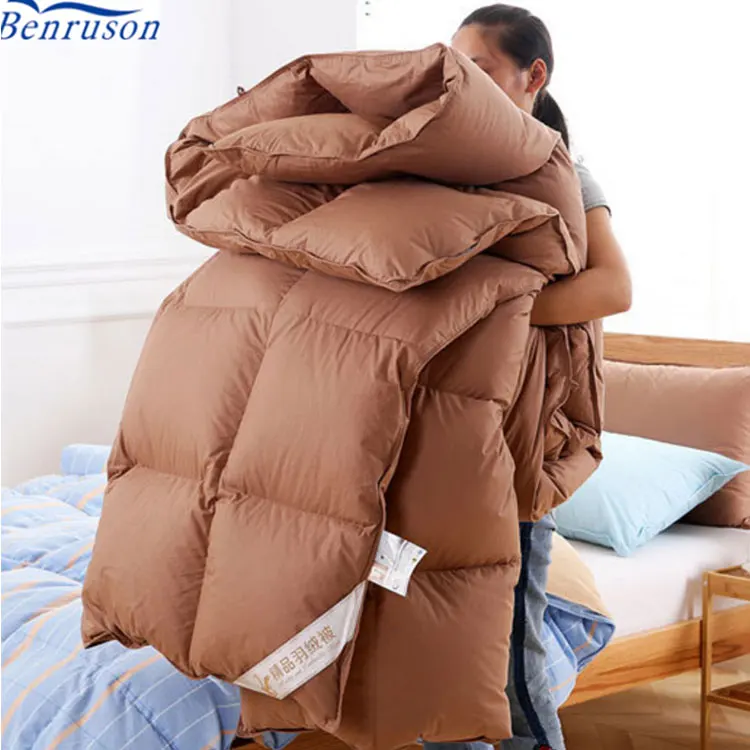 Hot selling 90% white goose down filled 100% combed cotton king size duvet comforter