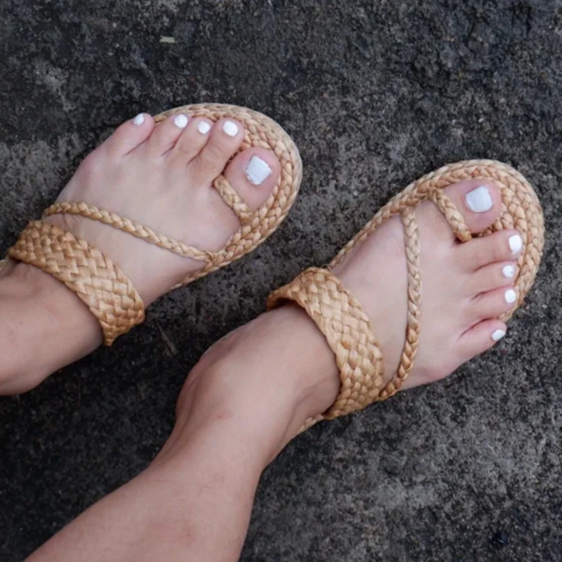 Hot Sale Summer women lady style natural woven sole straw slippers water hyacinth sandals Vietnam Manufacturer