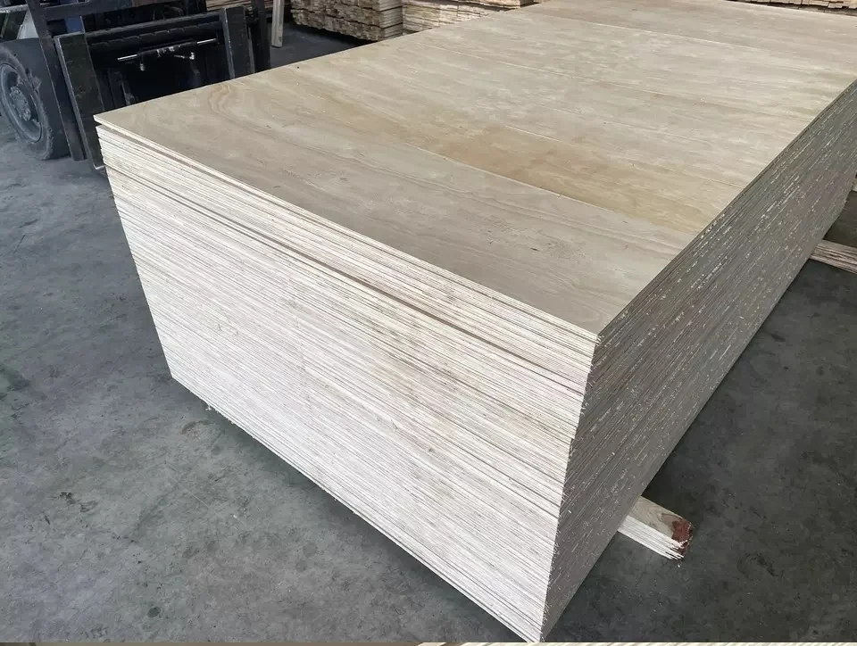 High Quality 1220x2440 3/4 Hardwood Core Plywood Vietnam Best Price Okume/Bintangor/Poplar/Birch Furniture E0/E2 Whole Sale Pine