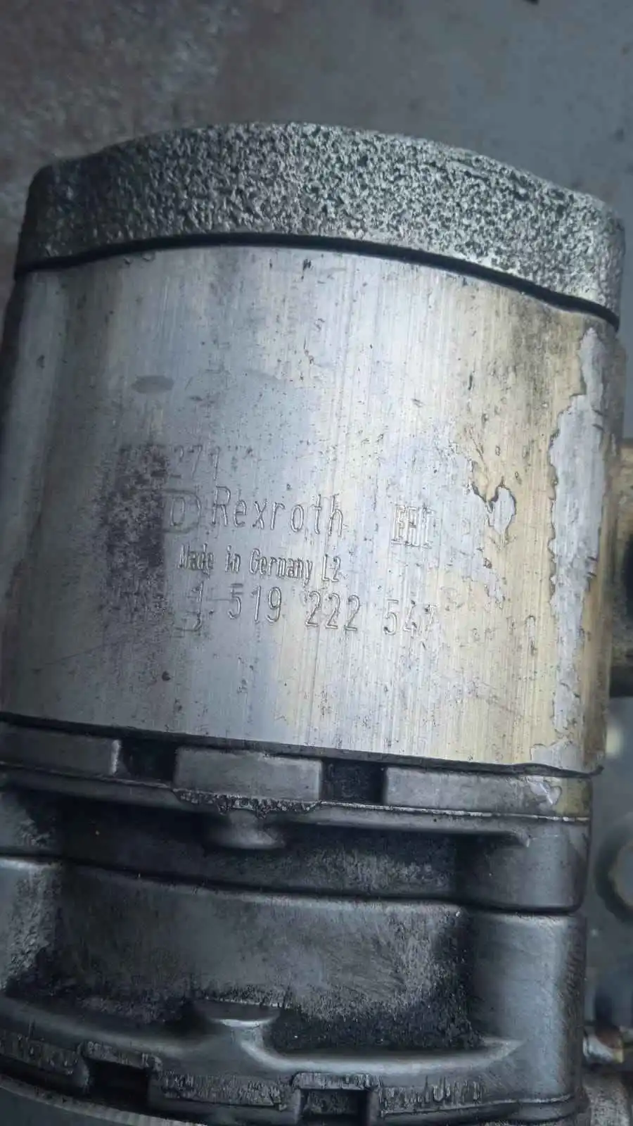 THREE-STAGE GEAR HYDRAULIC PUMP 11100669