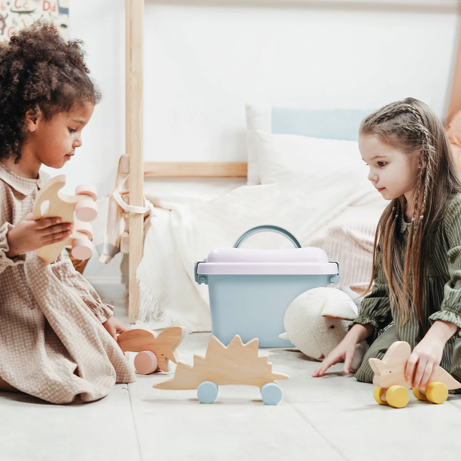 Merryart Multipurpose custom Durable competitive price storage container plastic box with tools toys home useful