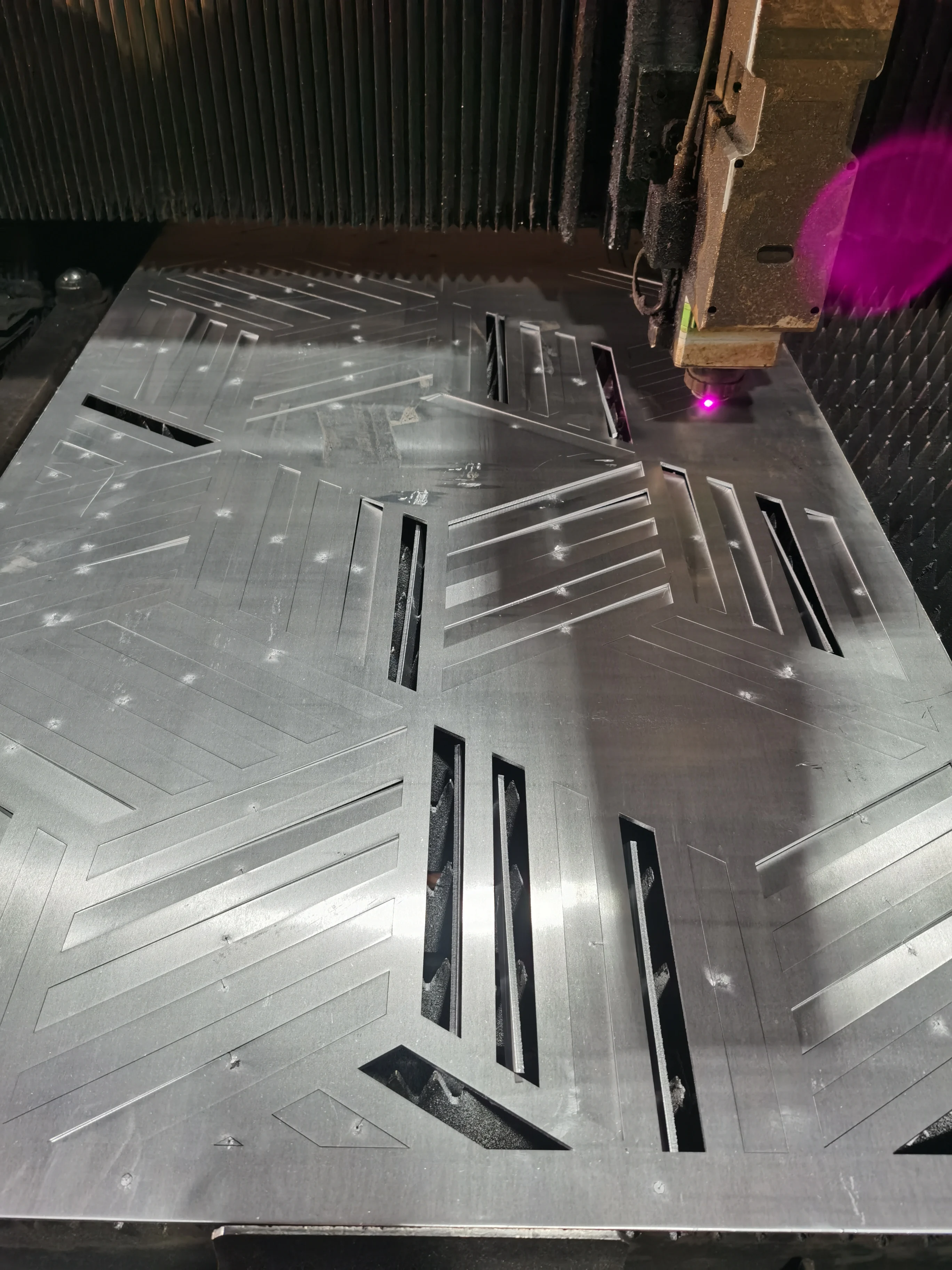 OEM laser cut metal for modern artistic decoration