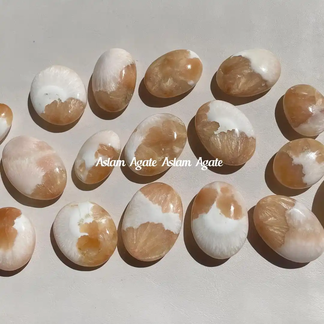 Best Quality Natural scolecite and stillbite palmstone Polished wholesale Scolecite crystal stone from India wholesale palmstone