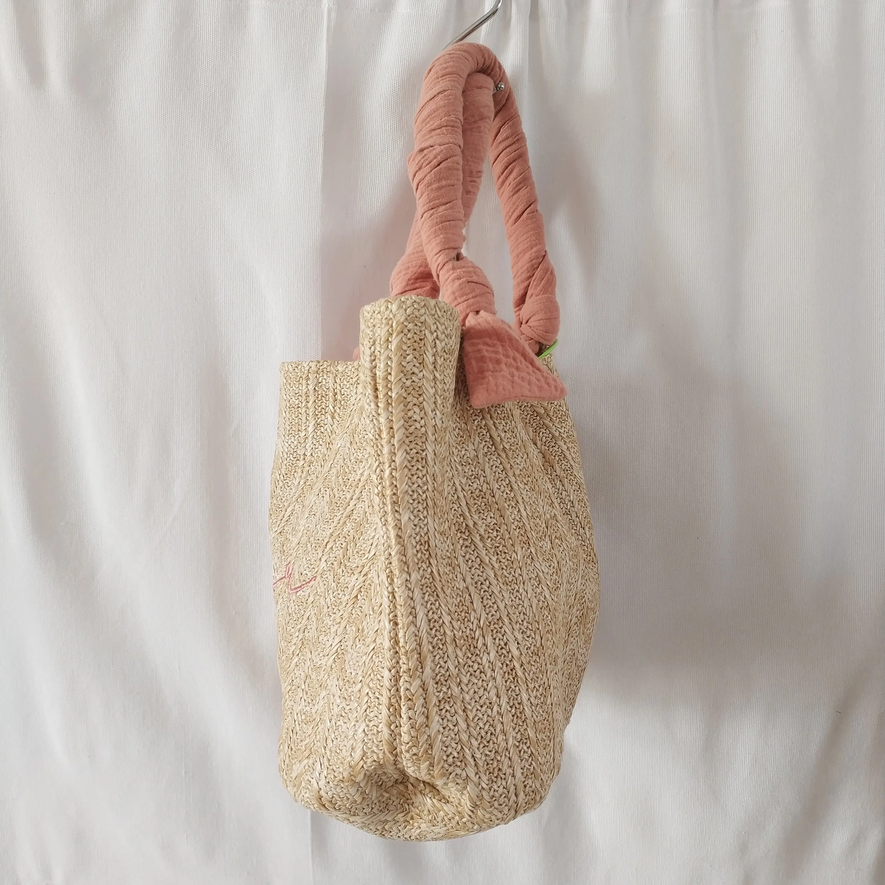 Handmade Woven Lady Tote Handbag PP Material Knitted Shoulder Bag With Cotton Lining Wholesale Supplier