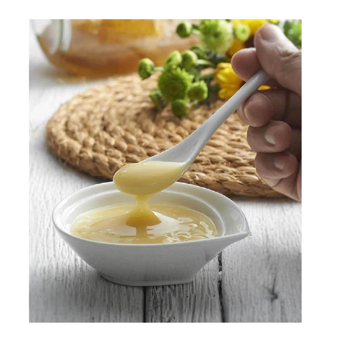 Tasabee Pure Fresh Royal Jelly Products Certified By Experts in Manufacturing & Exporting Pure Fresh Royal Jelly