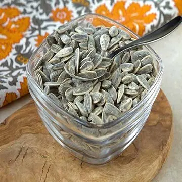 High Quality Sunflower Seeds-White Sunflower Kernels 100% natural bulk sunflower seed kernels oil seeds