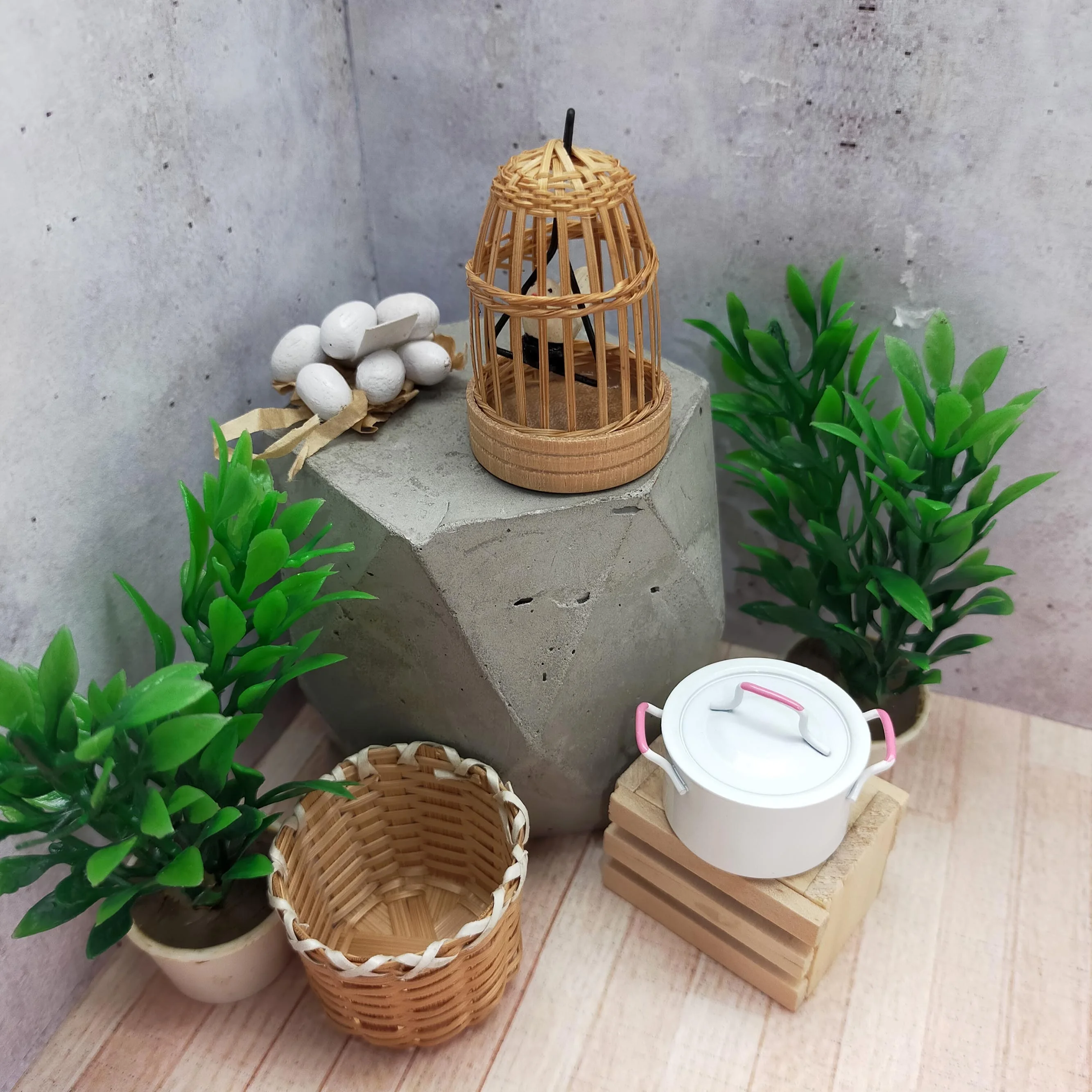 Miniature Dollhouse Scale 1:12 Plant Birdcage Basket Pot with Lid