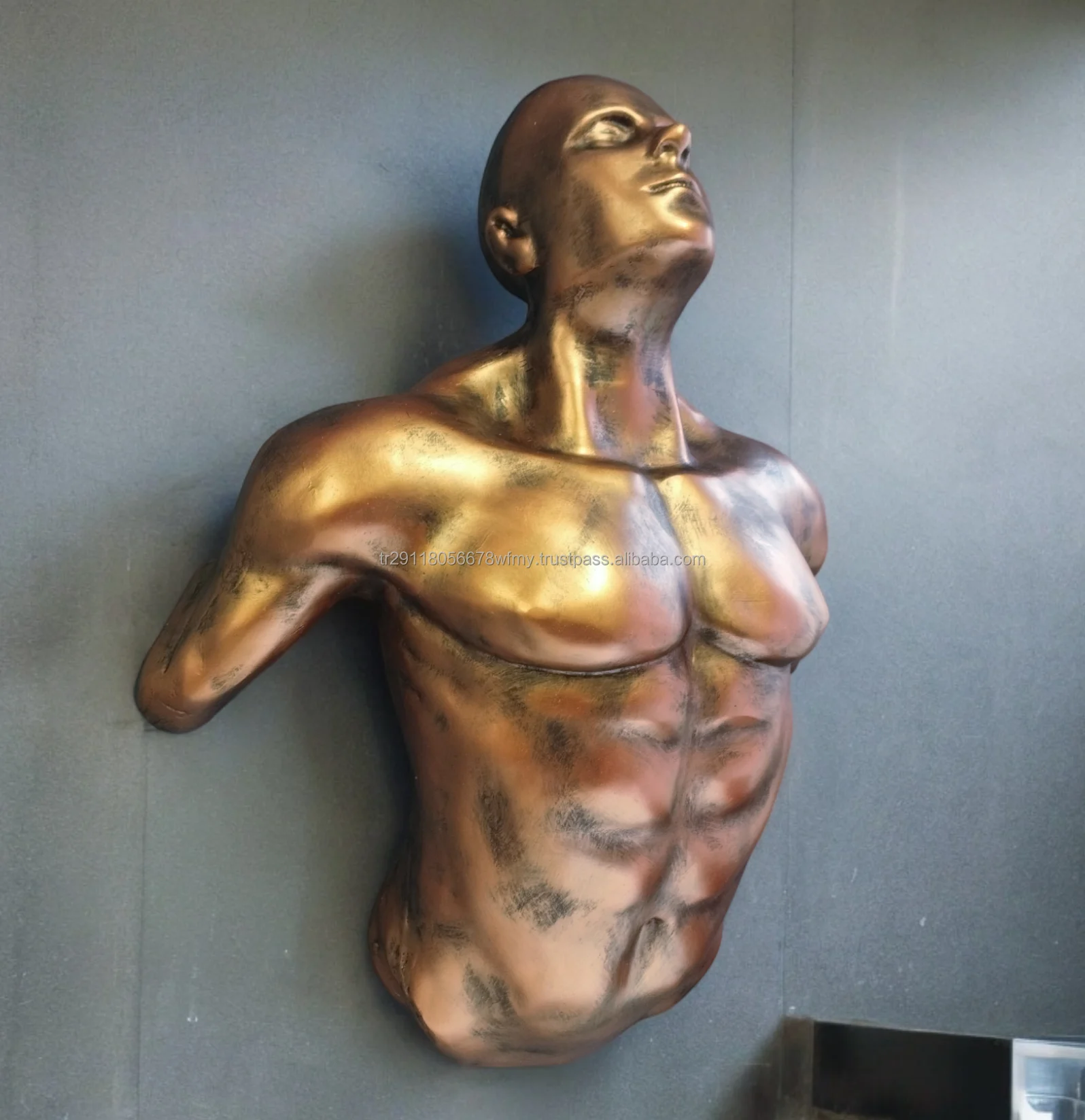 Lifesize Bronze Wall Mounted Climbing Man Statue Large 3D Home Wall Art Figures Mural Glass Hanging Rock Decorations Office