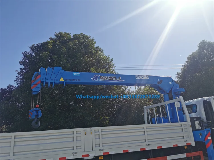 ISUZU 4*2 crane Truck  With 5 ton Knuckle Boom Cranes For Sale