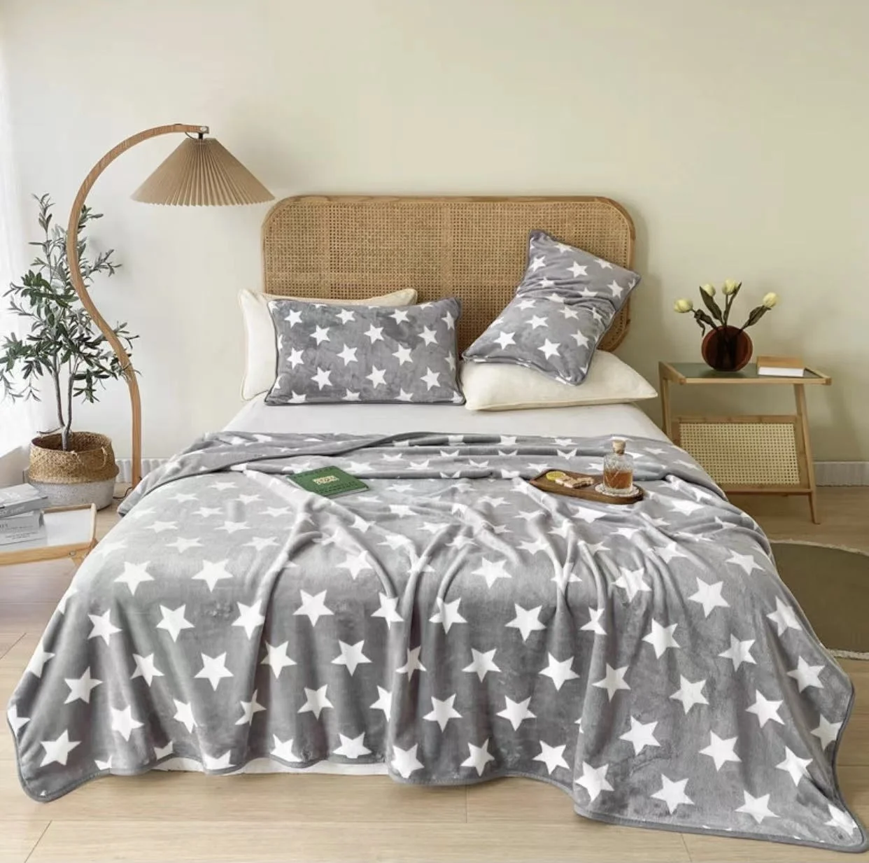 Flara throws pillow cover custom label Nordic style throws BSCI / SEDEX audit factory throw blanket