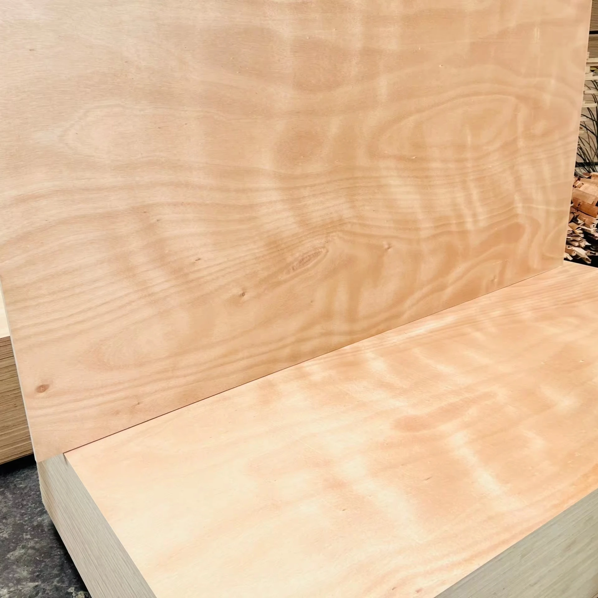 Moisture-Proof Okoume Faced Plywood for Furniture & Artistic Ceilings Applications