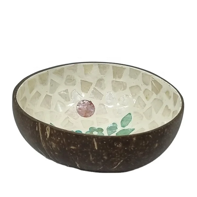 Салат из органического кокоса ручной работы с жемчугом