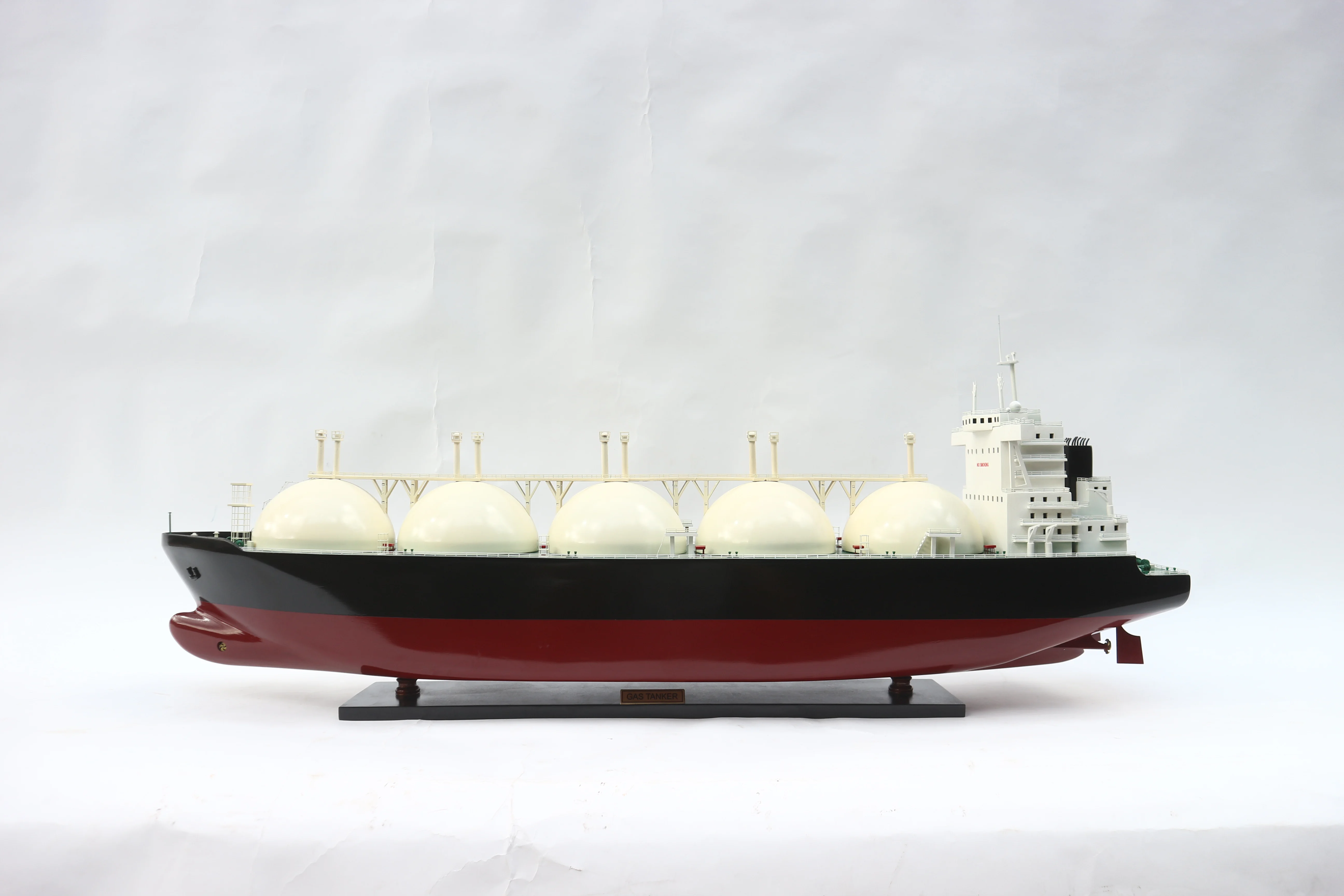 GAS TANKER (LNG CARRIER) - WOODEN COMMERCIAL SHIP  MODEL HIGH QUALITY PRODUCT MADE IN VIETNAM