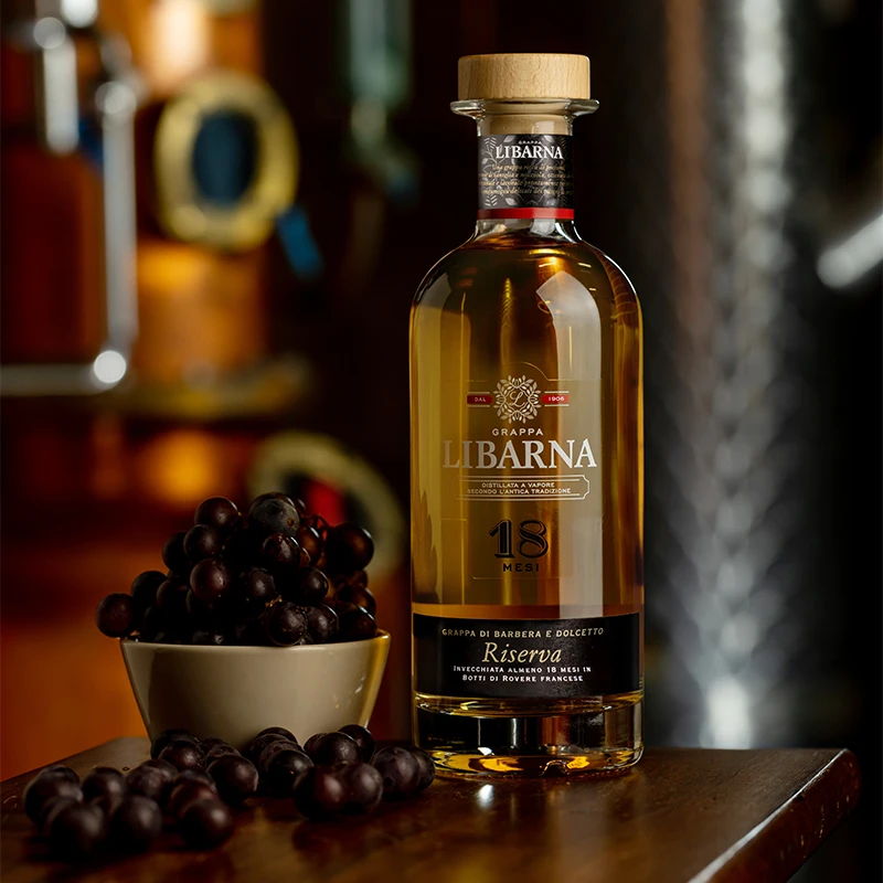 Высшее качество линейки Сделано в Италии флакон Grappa Libarna Barber и Dolcetto zero VA 6 x 0 70 мл готов для