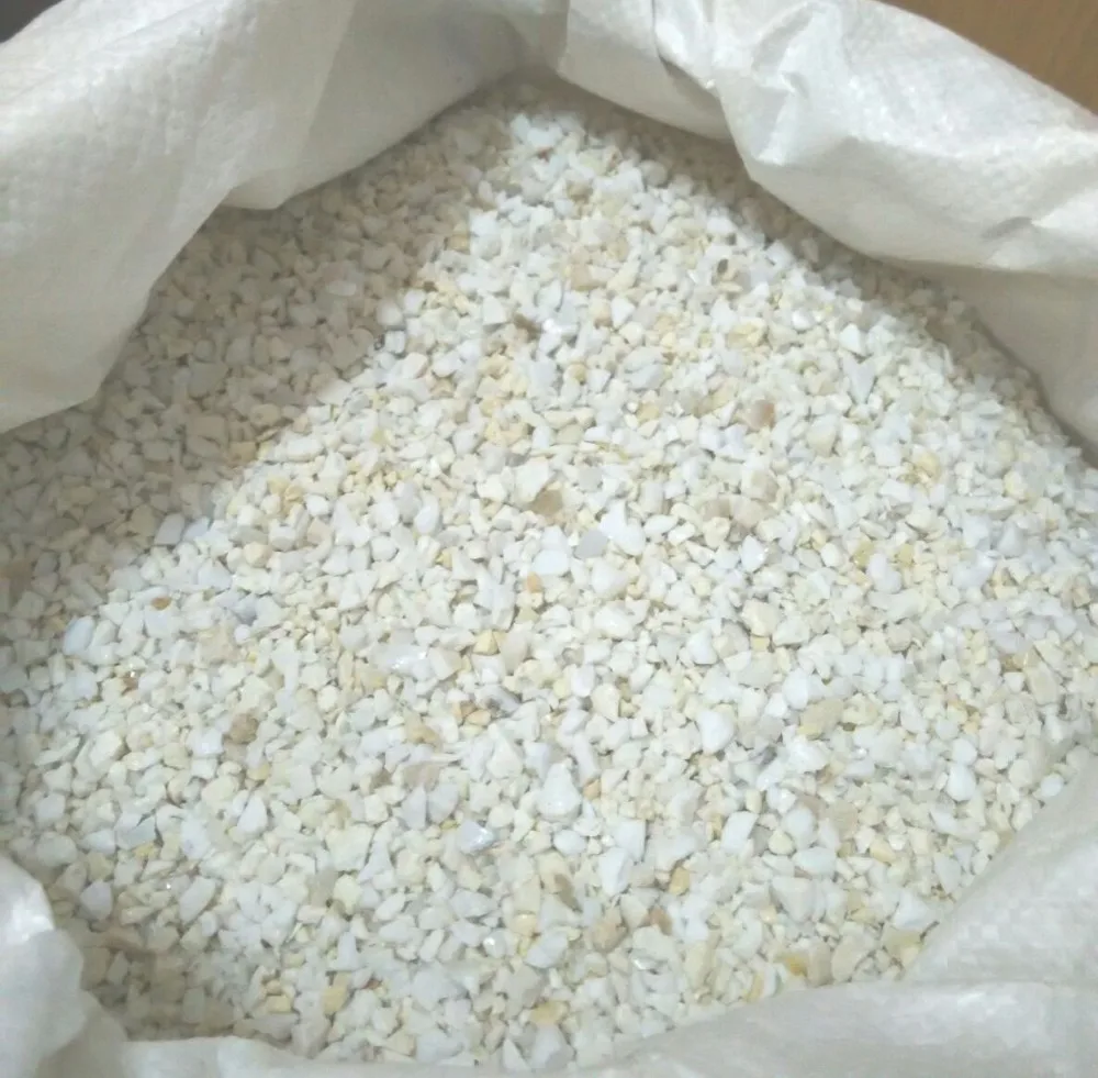 PET lumps 100% natural color bottle grade come from prime material