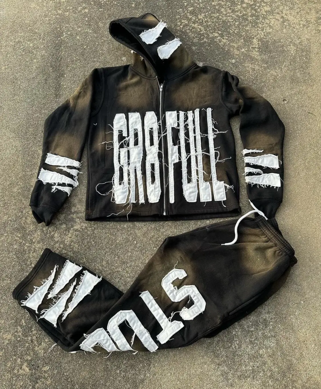 Спортивный костюм с принтом