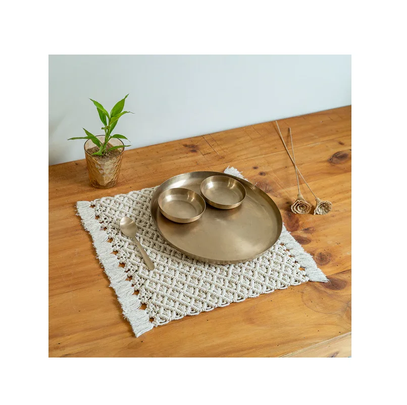 Different Quality Macrame Boho Tassels Round Placemat Cotton Linen Place mats Heat Proof Dining Table Mat For Farmhouse Table De