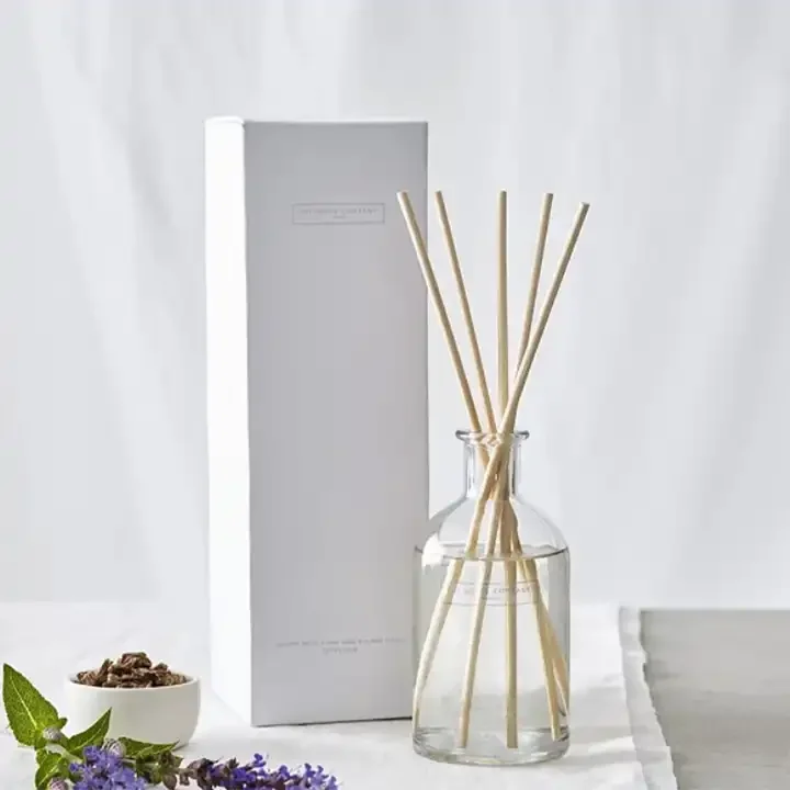 Luxury Aromatherapy natural essential oil decorative reed glass diffuser with rattan sticks