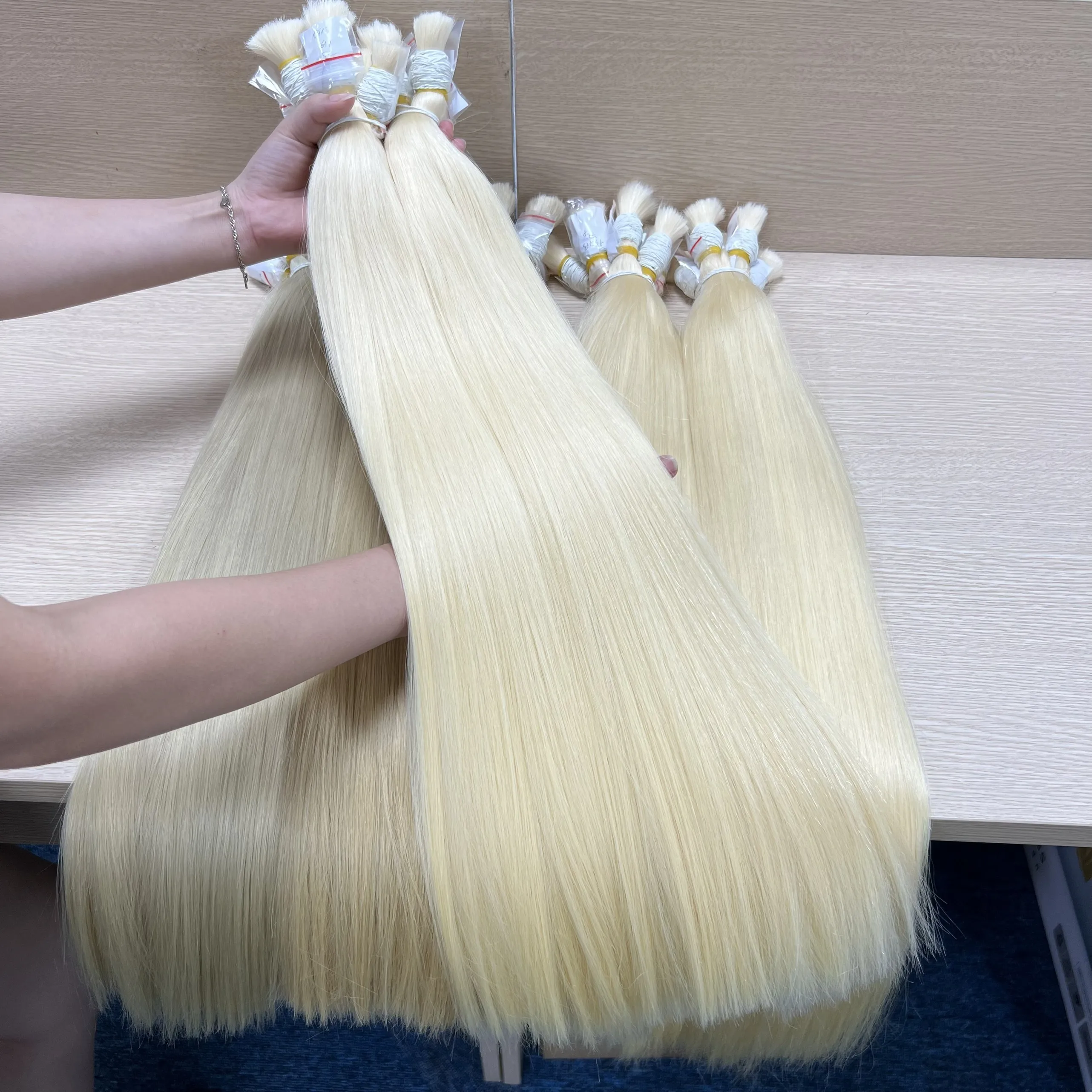 Colors hair Blonde Platinum Wholesale Vietnamese virgin hair ,virgin natural color hair cuticle aligned hair, raw virgin Vietnam