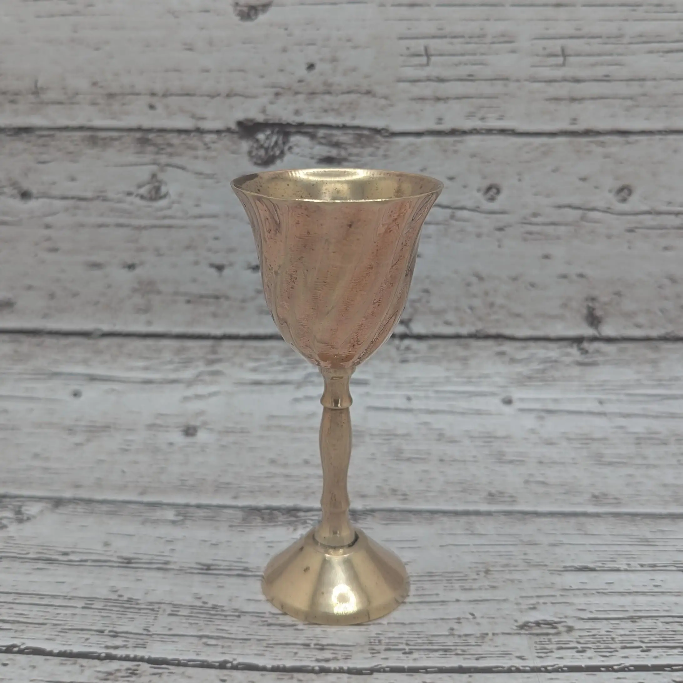 Handcrafted Modern Style Metal Brass Chalice Ciborium Paten Great Quality Church Accessories Customized Design Plated Technique
