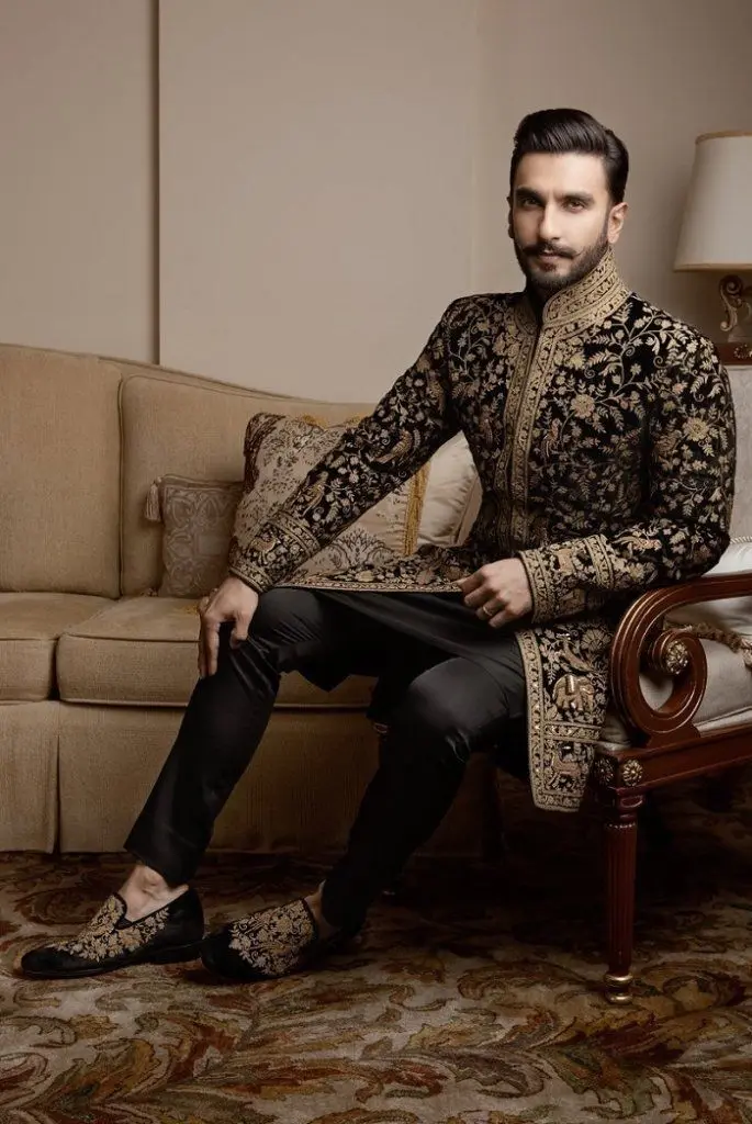 All Size Traditional Silk Wedding Kurta For Groom Designer Sherwani Collection For Men Designer Servani For Boys 2023 Wholesale