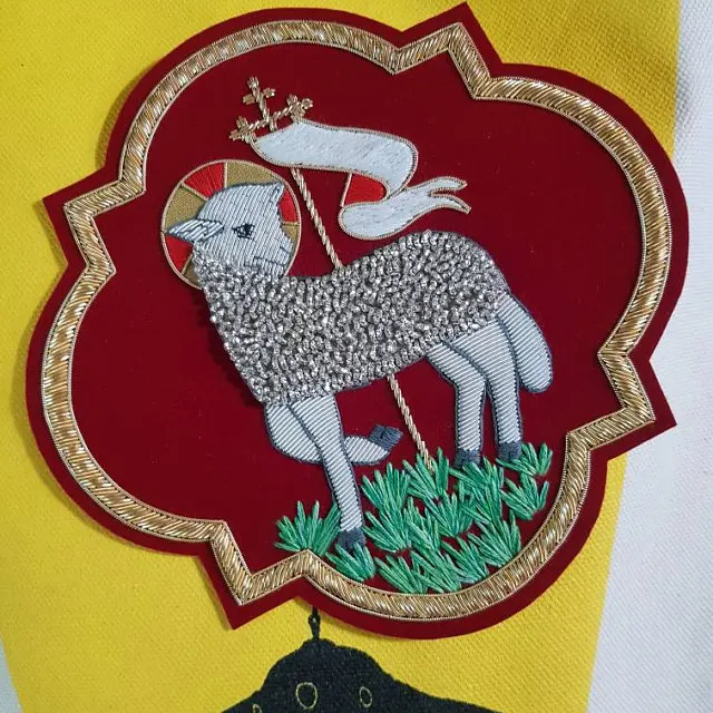 new fashion  hand embroidery bullion wire brooch HAND  fashion brooch custom made jacket patches Giraffe pin