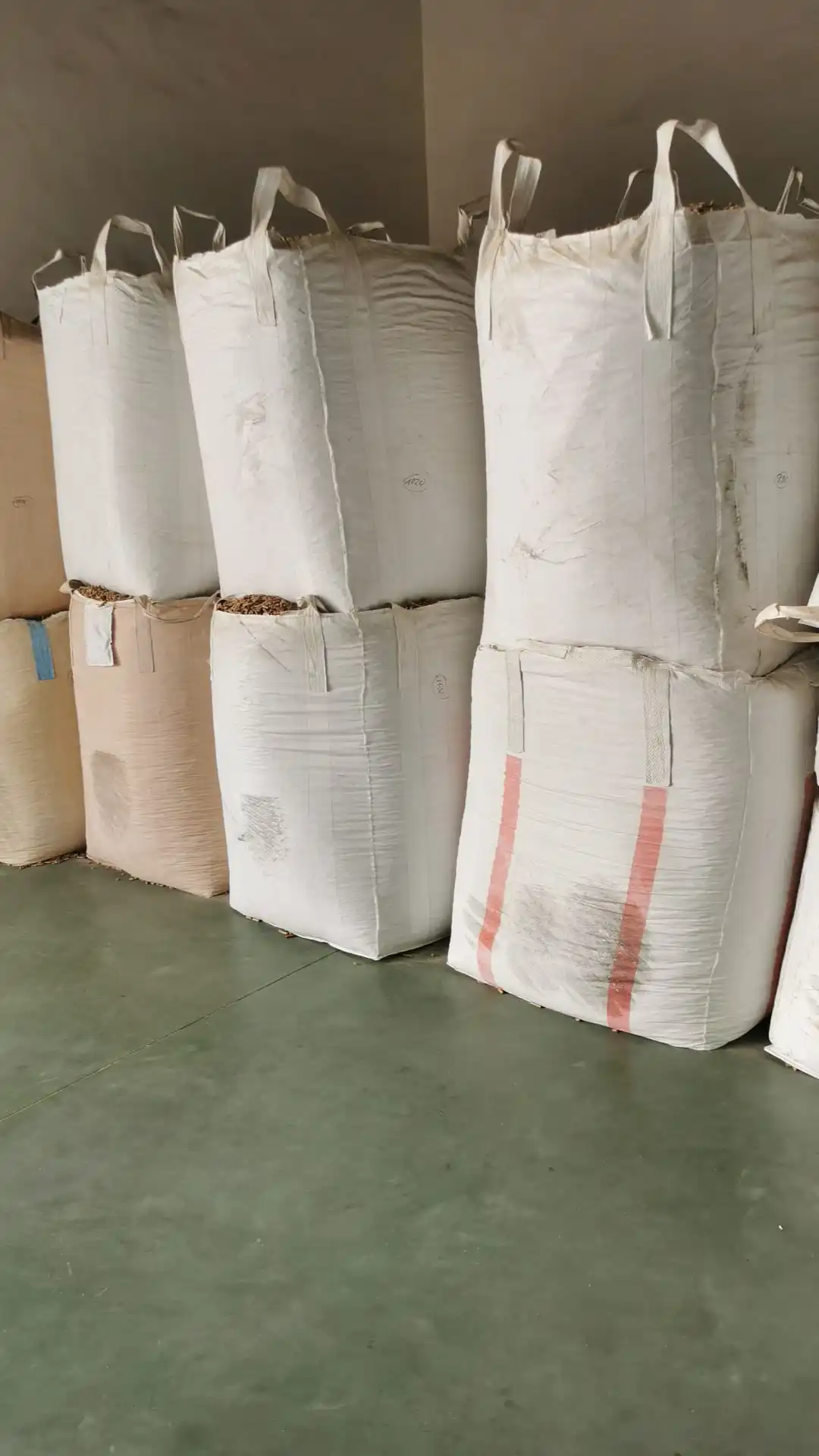 DINPLUS A1 Acacia Wood Pellet for Heating System from Vietnam, DIN plus, FSC certificates in Jumbo bags