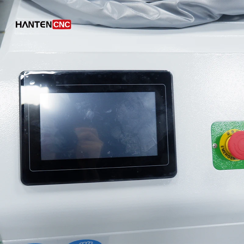 Handheld laser cleaning machine 1000W 1500W 2000W laser cleaning machine for metal surface oil and rust removal